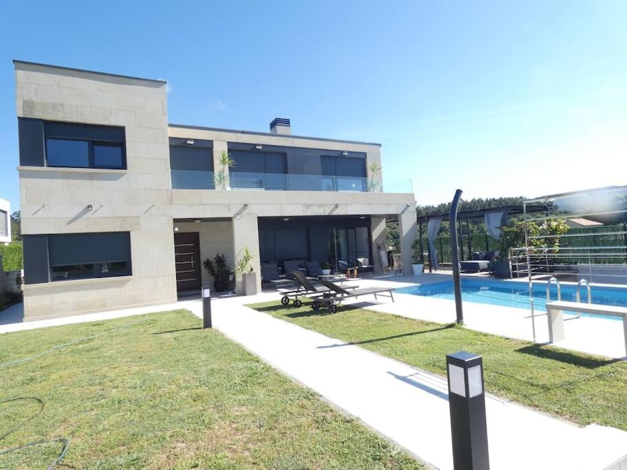 Chalet De Diseno Moderno En Sanxenxo Kültér fotó